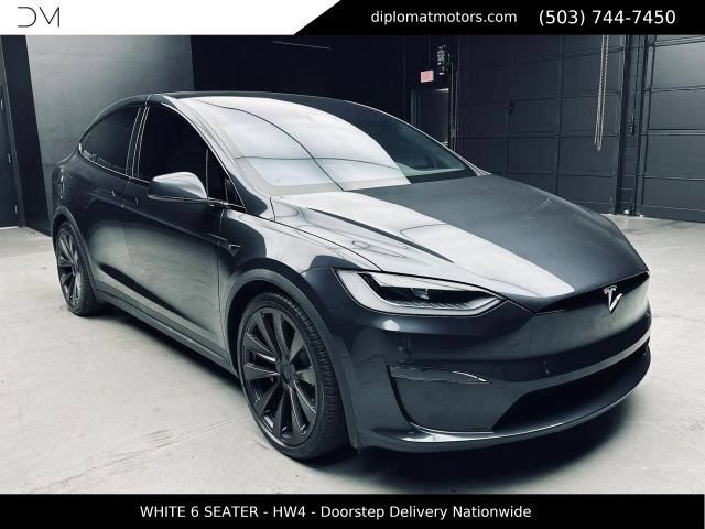 Used 2025 Tesla Model X AWD/4WD image 8