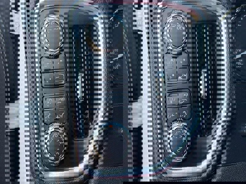 Used 2020 GMC Sierra 1500 Elevation w/ Elevation Value Package image 16