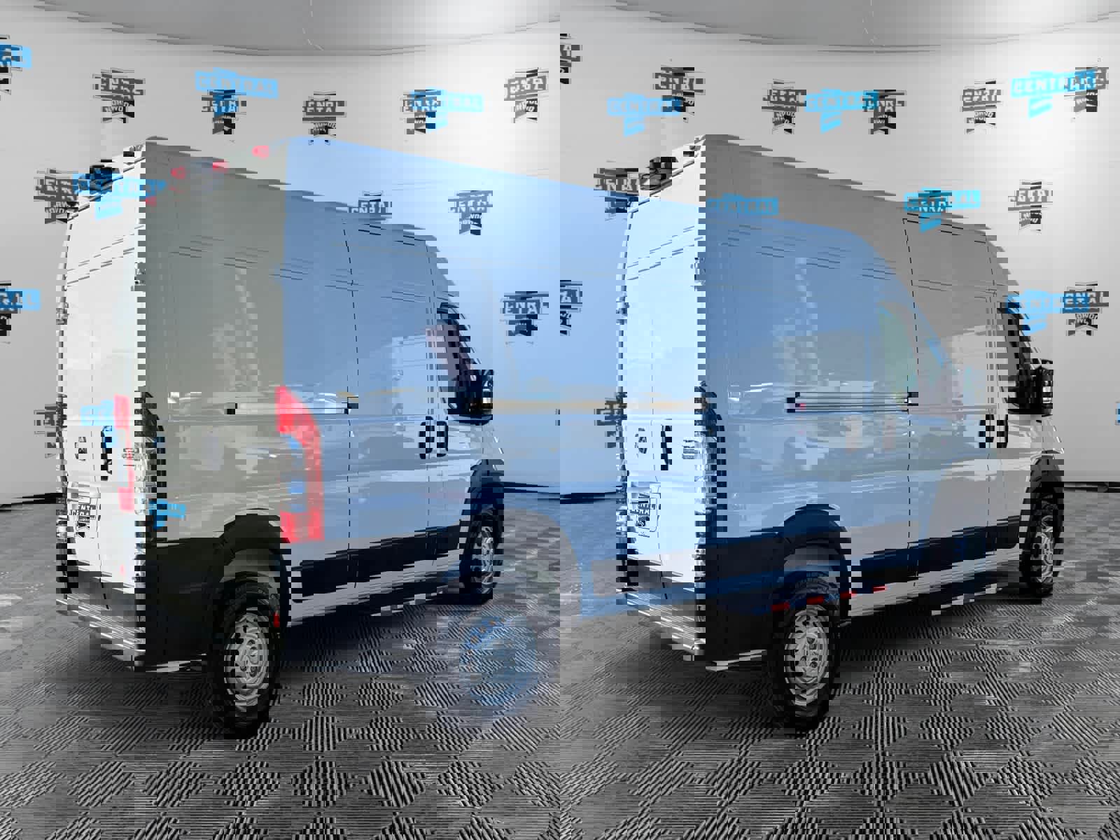 Used 2025 RAM ProMaster 2500 w/ Convenience Group image 6