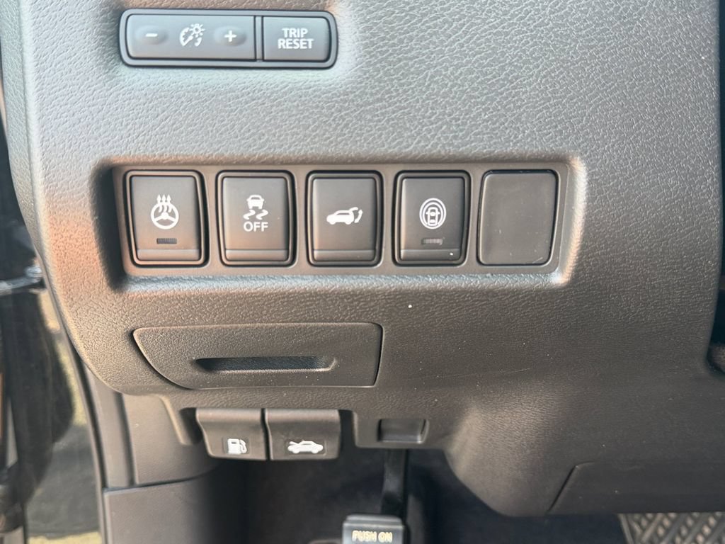 Used 2024 Nissan Murano SV AWD/4WD image 31