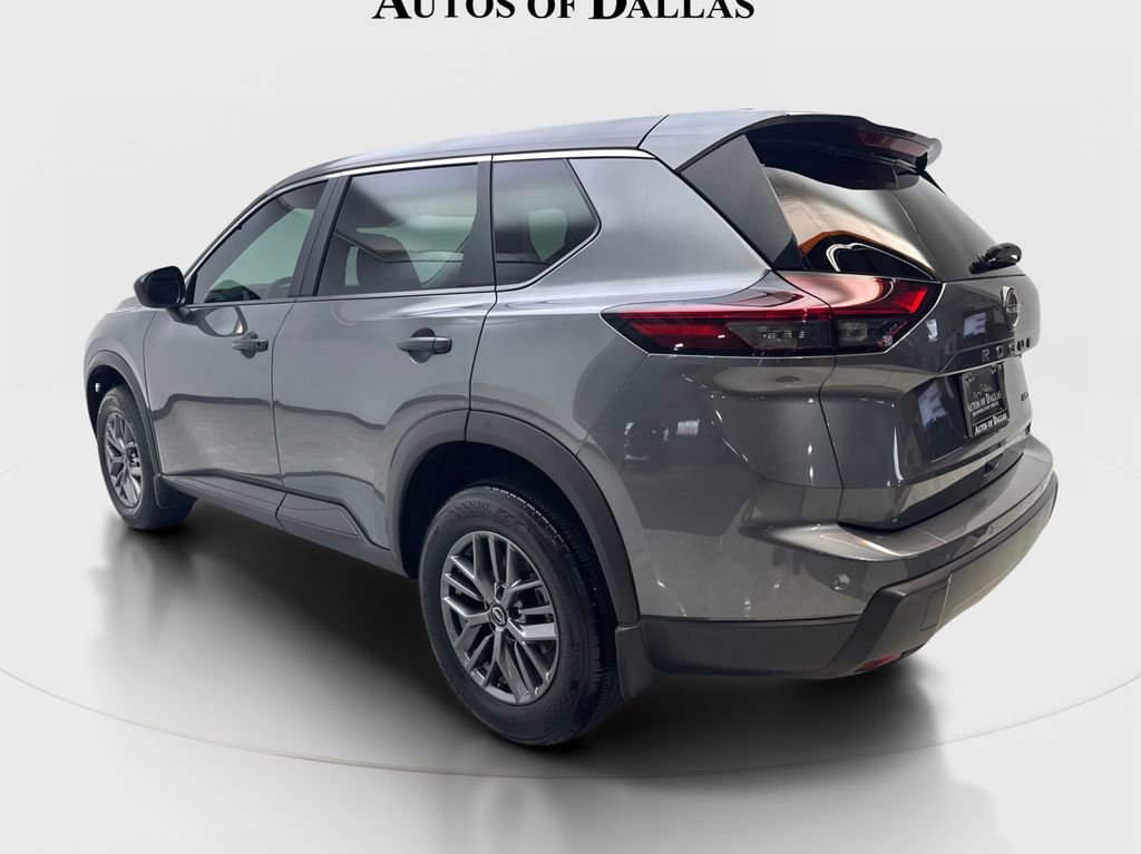 Used 2024 Nissan Rogue S AWD/4WD image 9