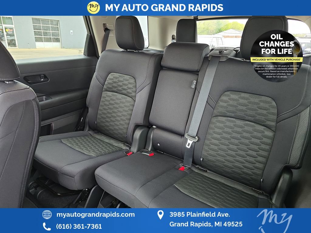 Used 2026 Nissan Pathfinder SV AWD/4WD image 27