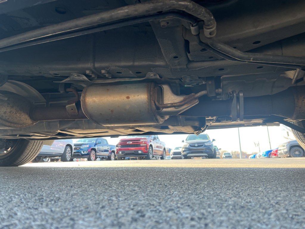 Used 2020 Nissan Pathfinder SV image 22