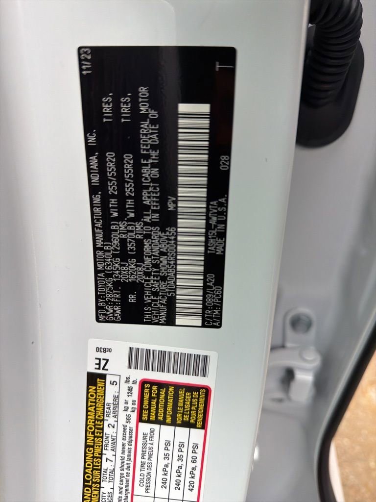 Used 2024 Toyota Grand Highlander AWD Hybrid image 10