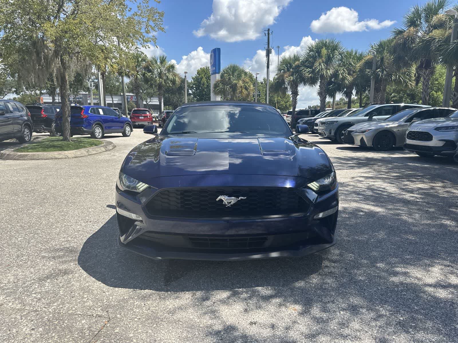 Used 2020 Ford Mustang Premium RWD image 7