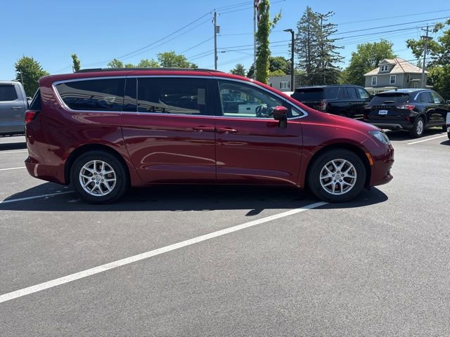 Used 2020 Chrysler Voyager LX w/ Cold Weather Group FWD image 5