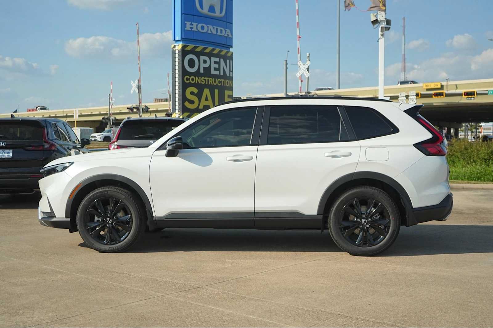 New 2027 Honda CR-V Sport Touring image 3