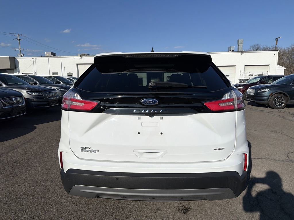 Used 2024 Ford Edge SEL w/ Convenience Package image 4