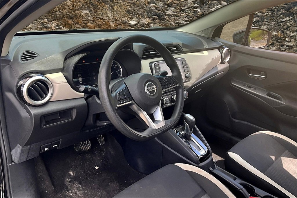Used 2021 Nissan Versa SV image 13