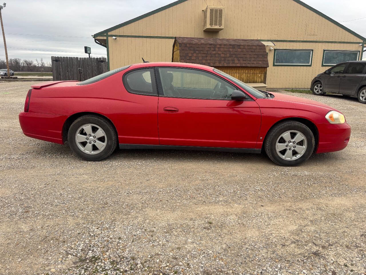 Used 2006 Chevrolet Monte Carlo LT image 3