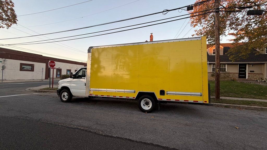 Used 2024 Ford E-350 and Econoline 350 Super Duty w/ Driver's Safety Package image 8