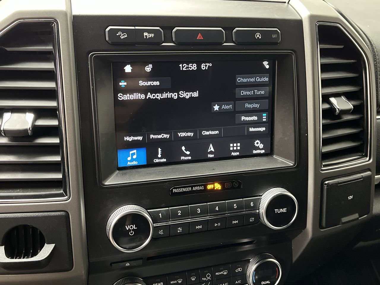 Used 2018 Ford Expedition Max XLT w/ Equipment Group 202A AWD/4WD image 20