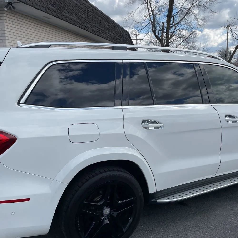 Used 2017 Mercedes-Benz GLS 550 4MATIC image 9