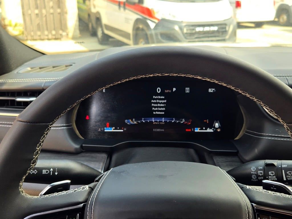 Certified 2024 Jeep Grand Cherokee Overland w/ Luxury Tech Group IV image 33