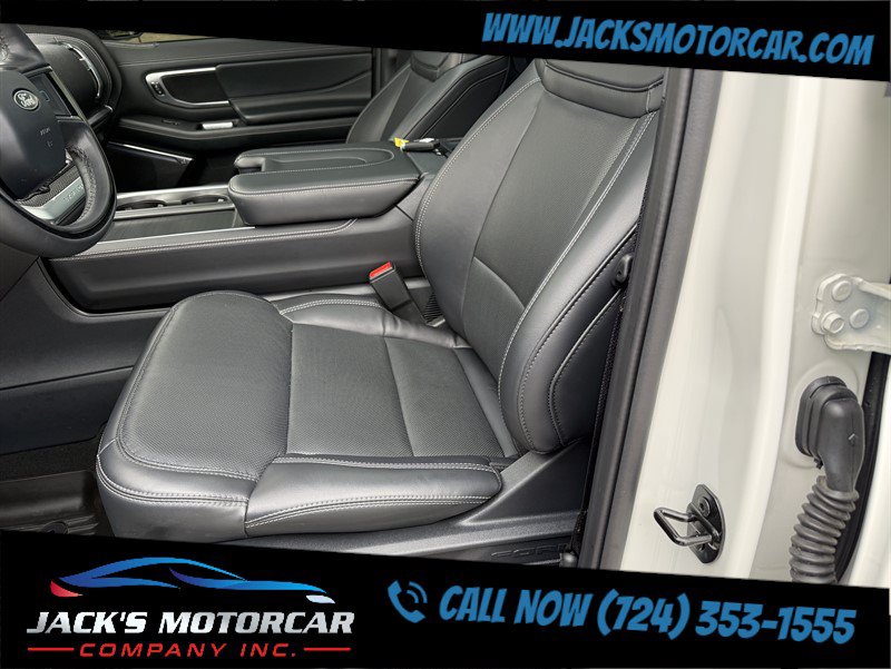 Used 2025 Ford Expedition Platinum w/ Stealth Appearance Package AWD/4WD image 30