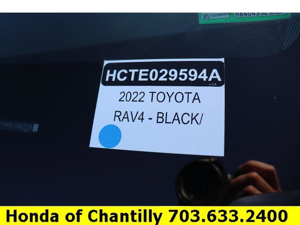 Used 2022 Toyota RAV4 XLE image 33