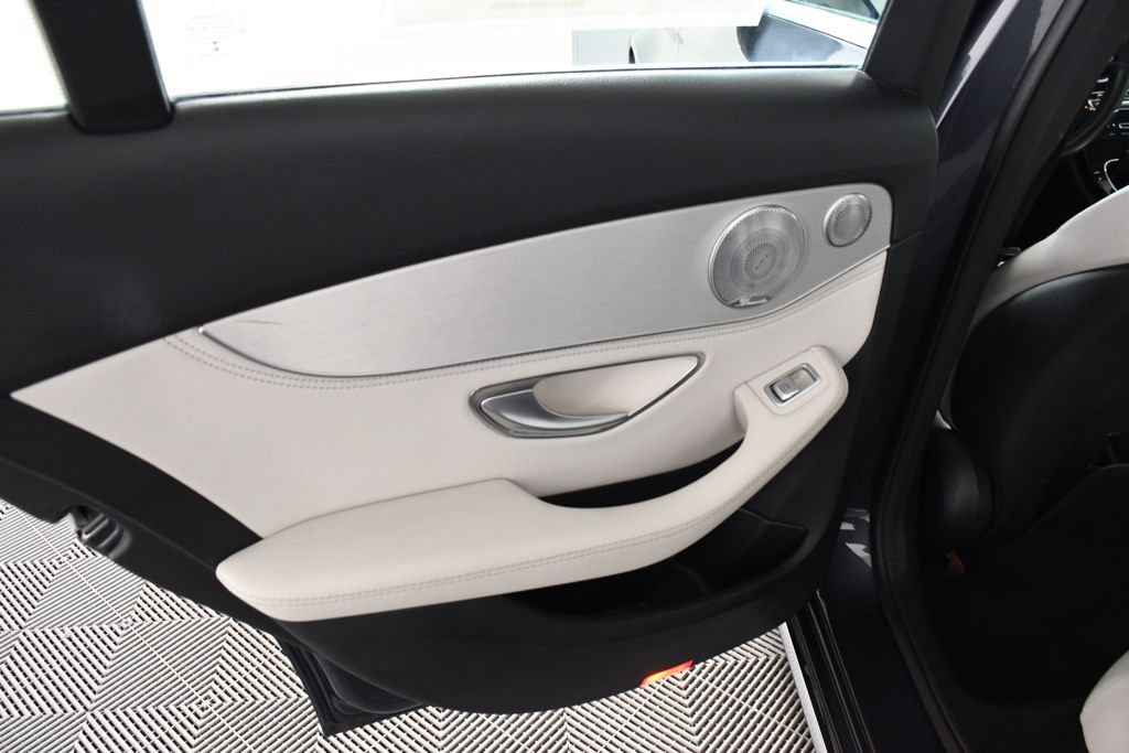 Used 2015 Mercedes-Benz C 300 4MATIC Sedan image 24