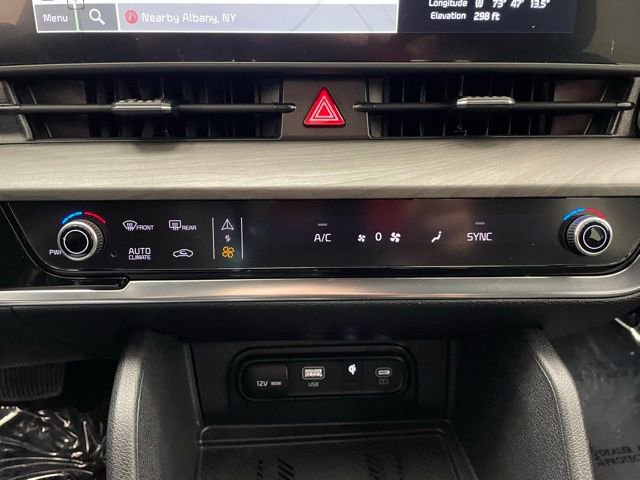 Used 2023 Kia Sportage X-Line w/ X-Line Premium Package image 6