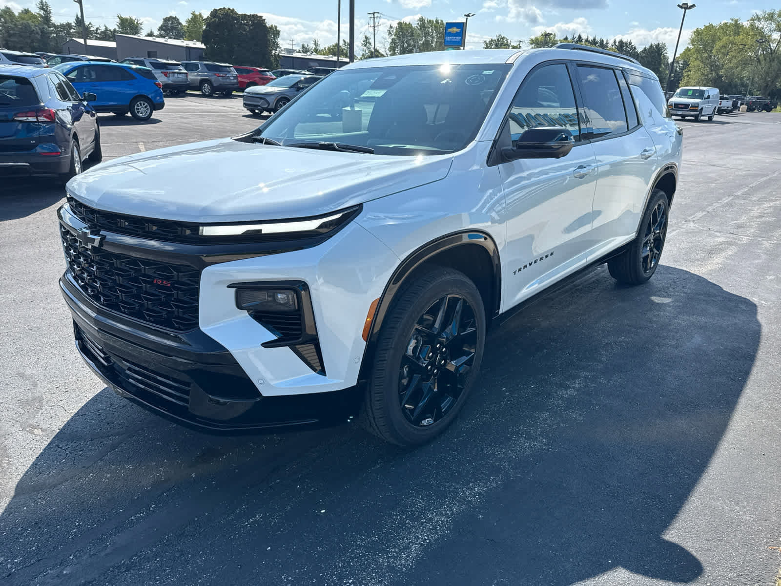 New 2026 Chevrolet Traverse RS image 3