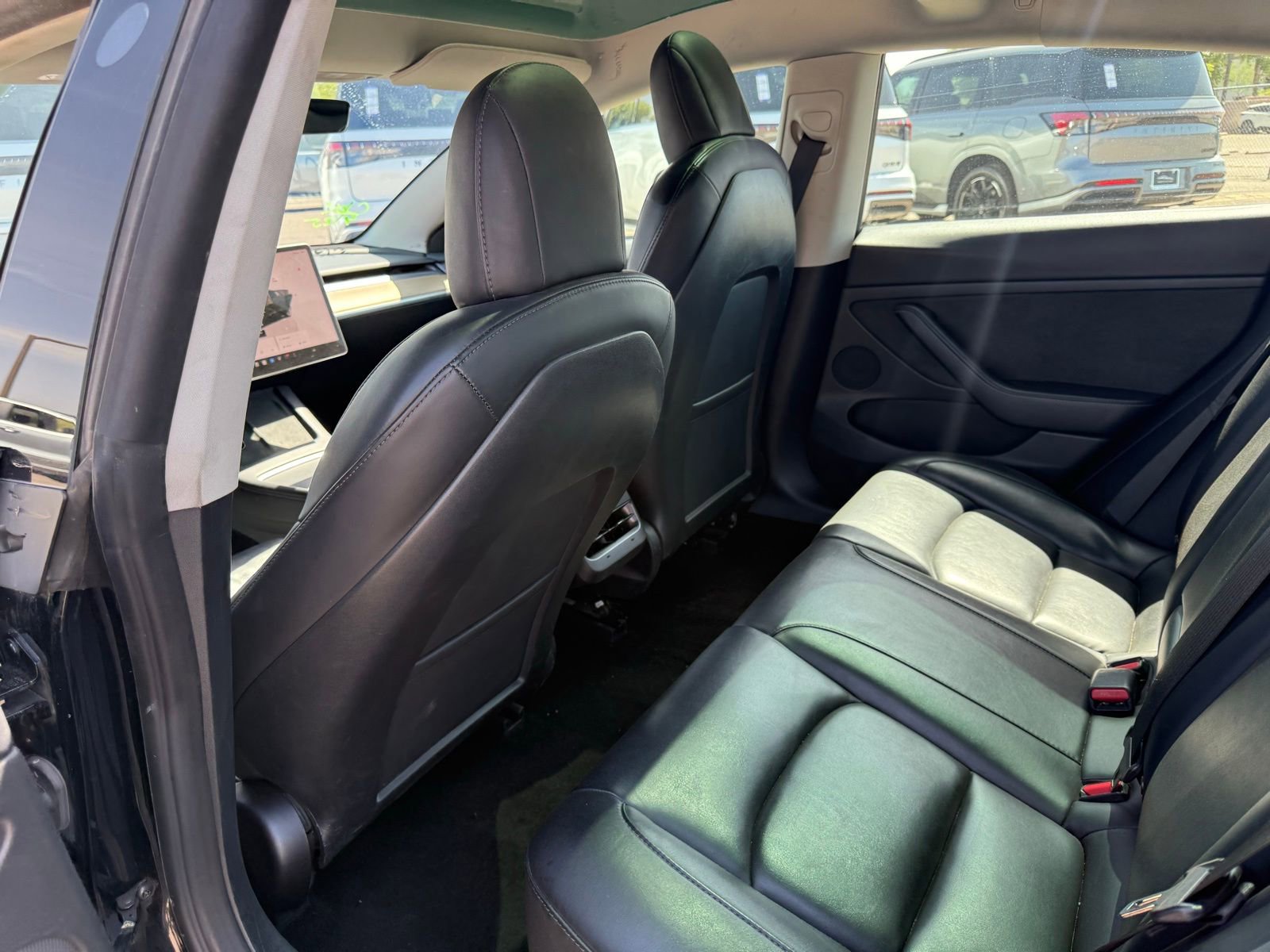 Used 2022 Tesla Model 3 Standard Range RWD image 11