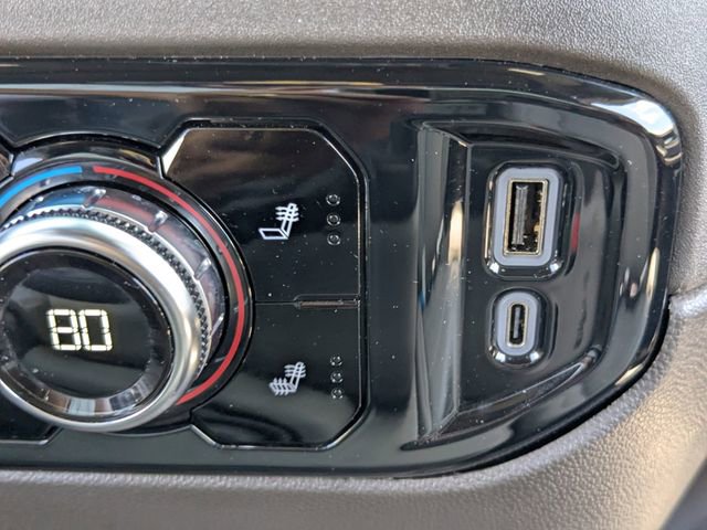 Used 2025 GMC Sierra 2500 SLT image 19