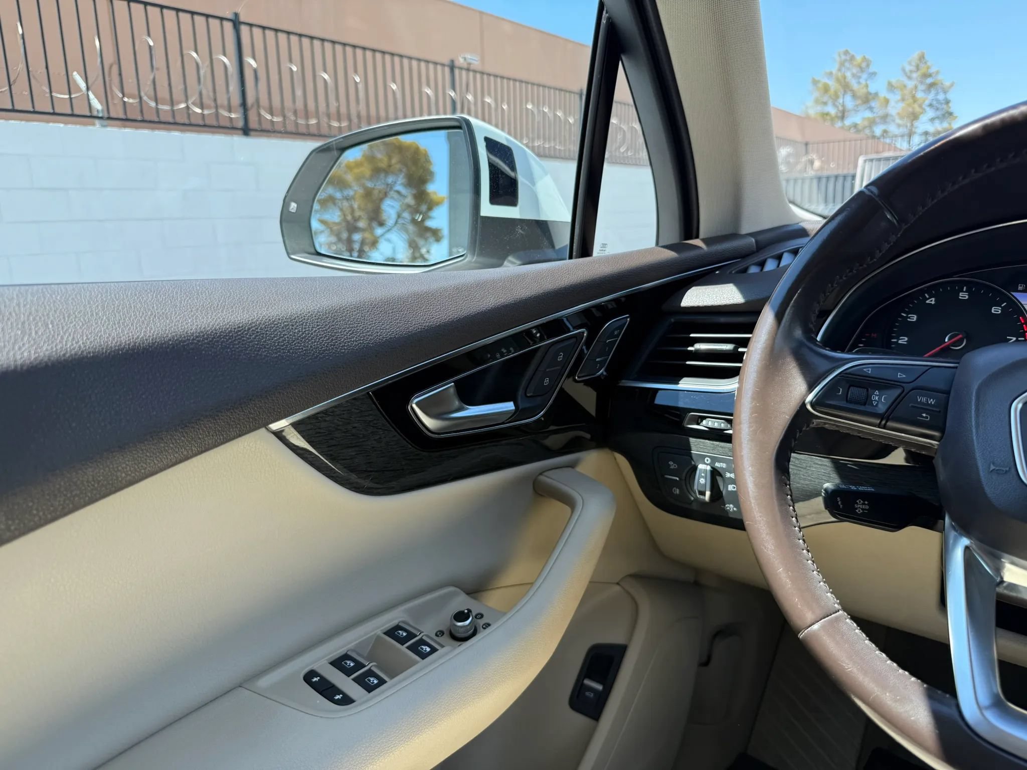 Used 2019 Audi Q7 3.0T Premium w/ Convenience Package AWD/4WD image 28
