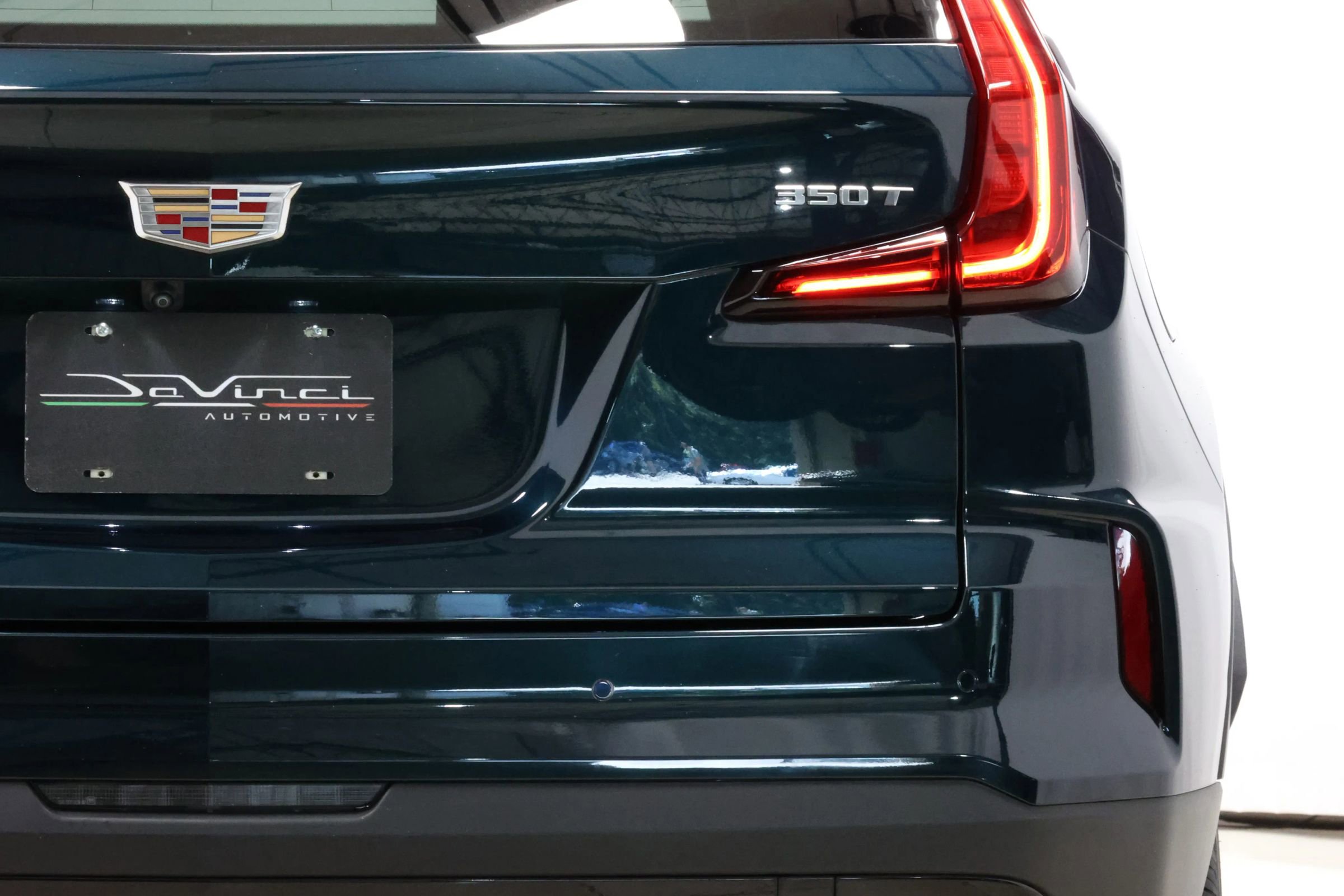 Used 2024 Cadillac XT4 Premium Luxury image 49