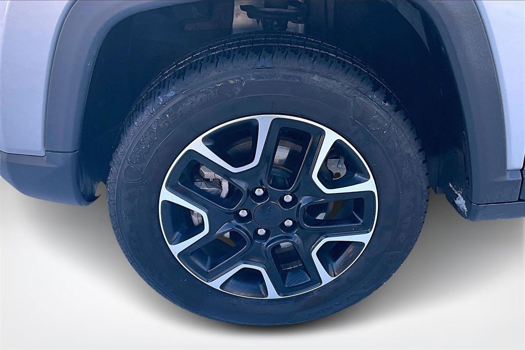 Used 2021 Jeep Compass Trailhawk image 33