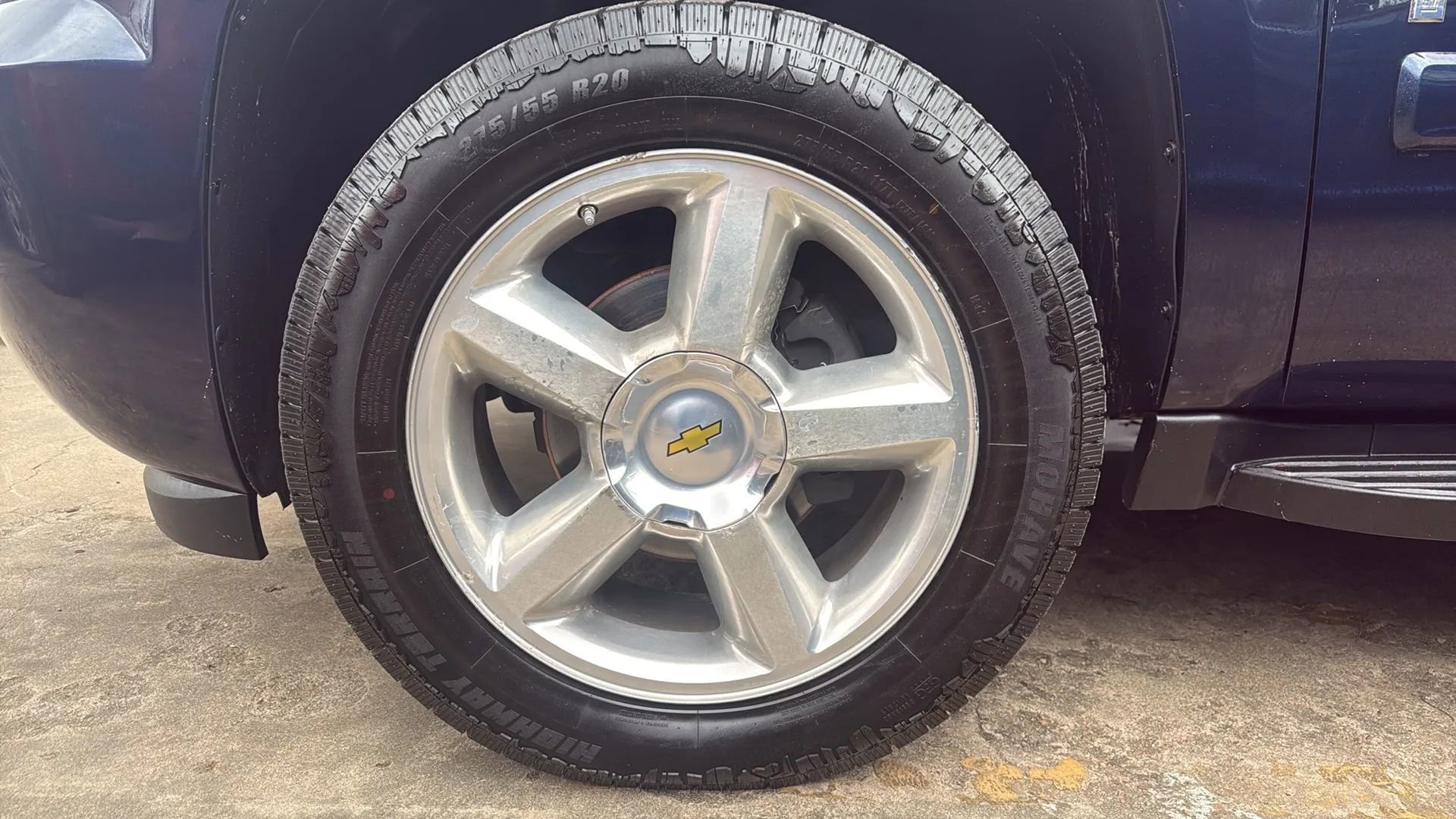 Used 2007 Chevrolet Suburban LTZ w/ LTZ Preferred Equipment Group RWD image 28