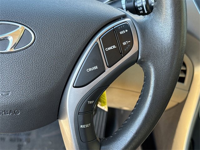 Used 2013 Hyundai Elantra Limited image 26