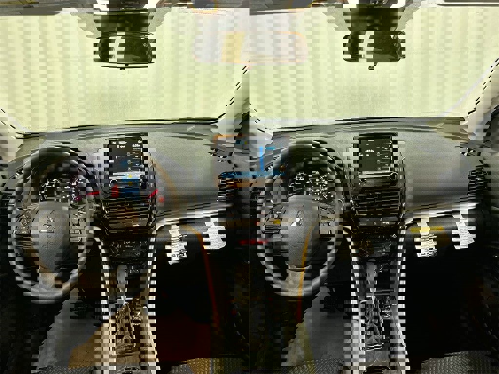 New 2026 Mitsubishi Eclipse Cross LE image 21