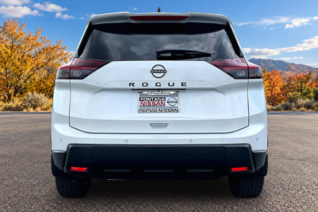 New 2026 Nissan Rogue Dark Armor FWD image 4
