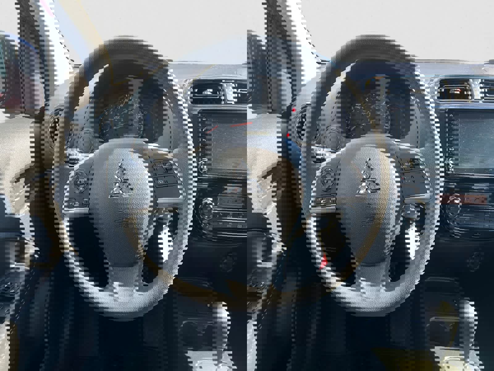 Used 2023 Mitsubishi Mirage G4 ES image 13