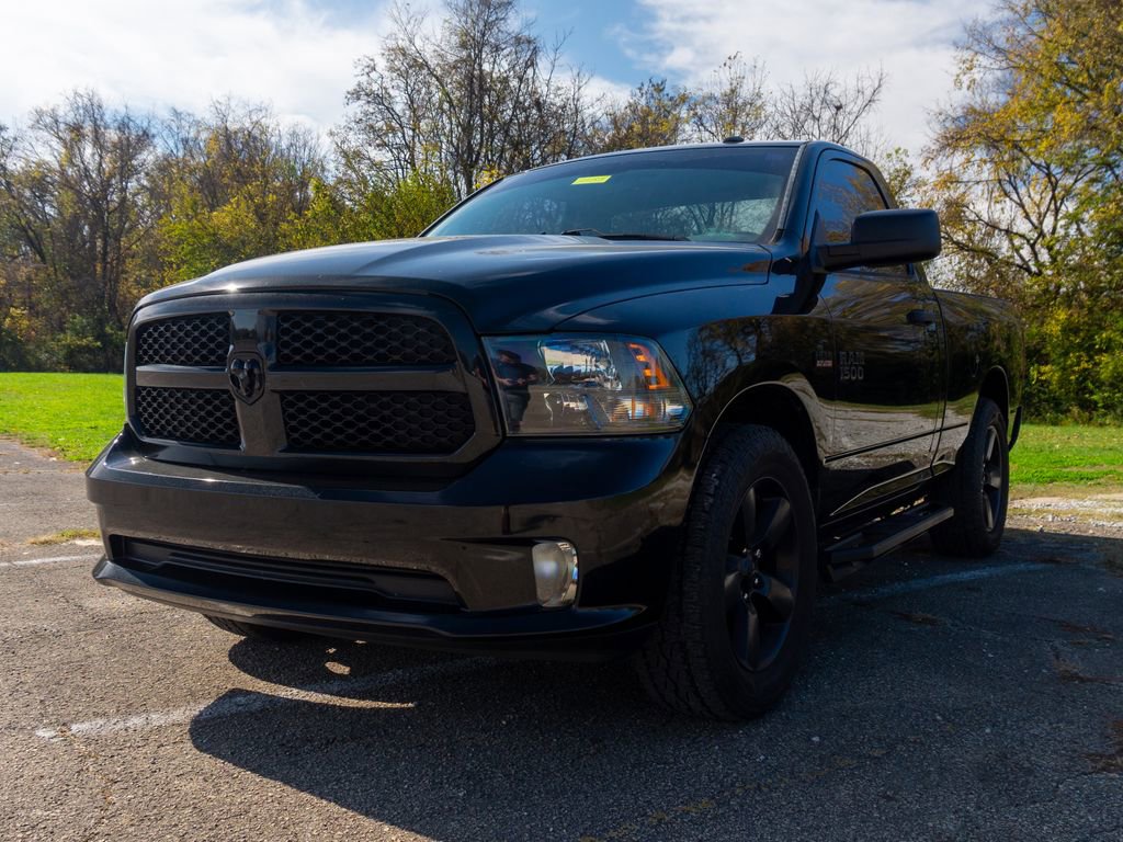 Used 2018 RAM 1500 Express w/ Black Ram 1500 Express Group image 10