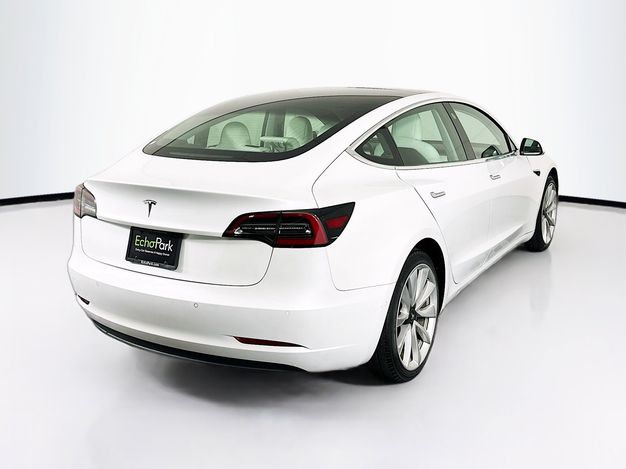 Used 2020 Tesla Model 3 Standard Range Plus image 9