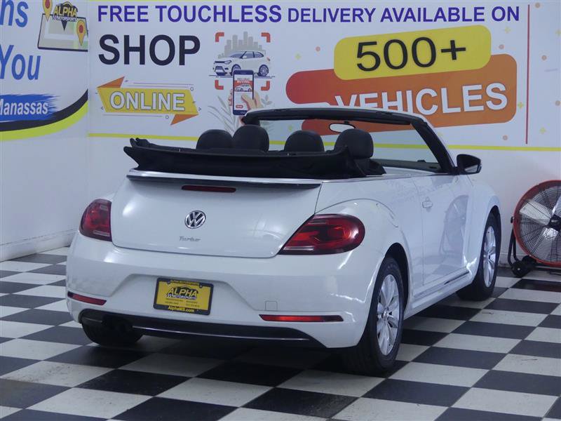 Used 2018 Volkswagen Beetle 2.0T FWD image 6