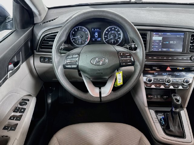 Used 2020 Hyundai Elantra SEL w/ Cargo Package (C1) FWD image 14