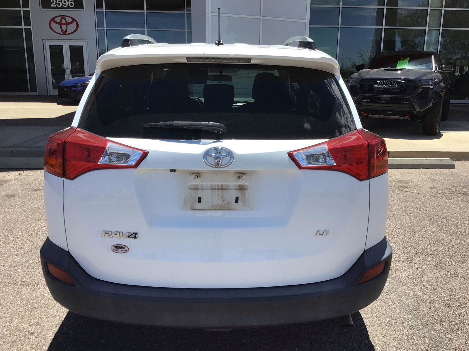 Used 2014 Toyota RAV4 LE FWD image 4