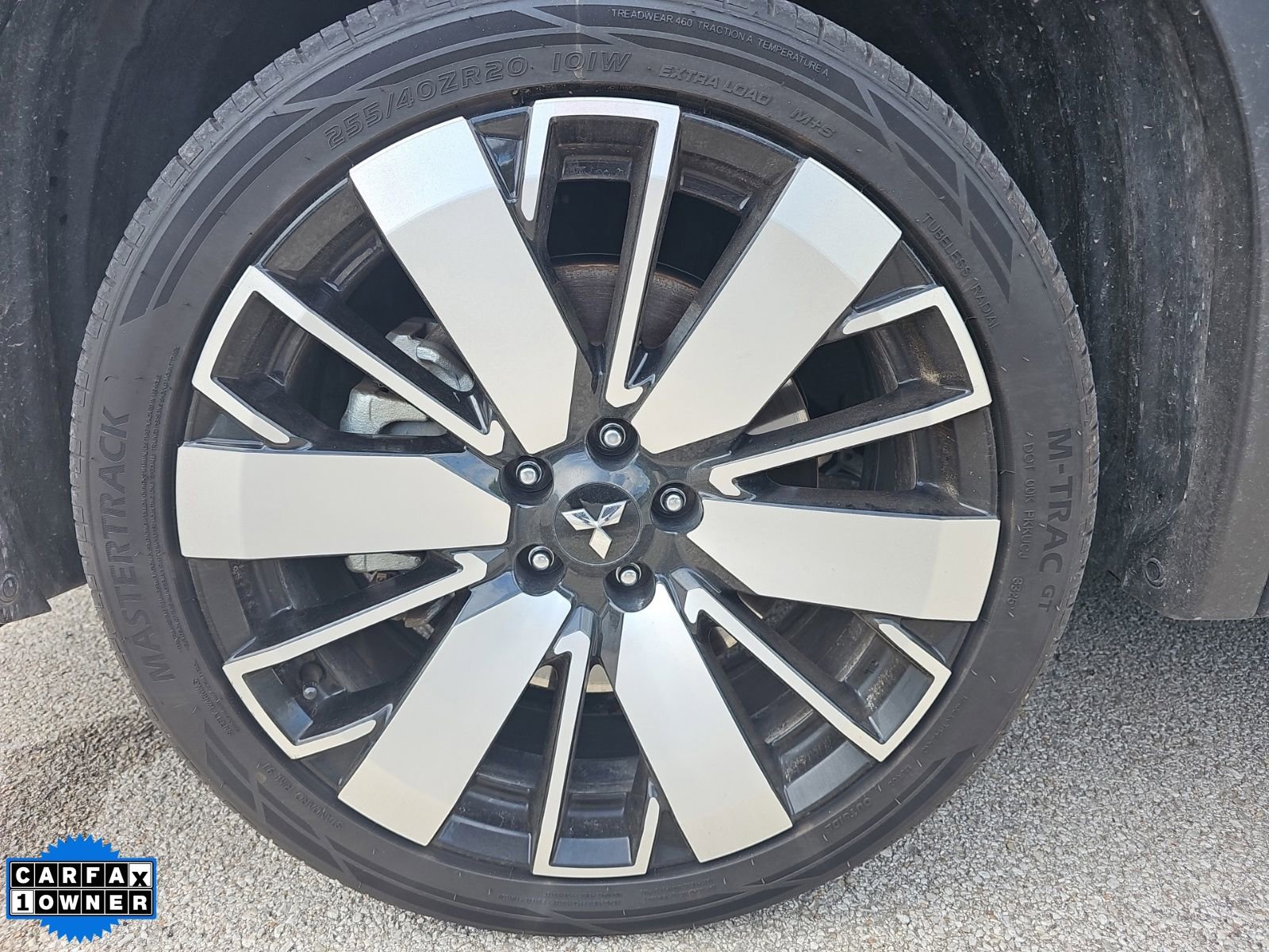 Used 2025 Mitsubishi Outlander SEL AWD/4WD image 3