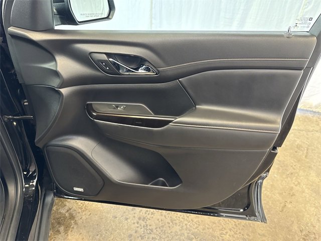 Certified 2022 GMC Acadia AT4 w/ Technology Package image 32