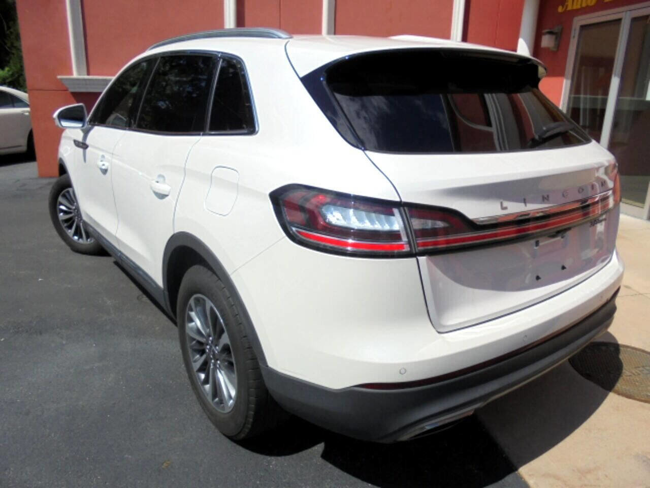 Used 2019 Lincoln Nautilus Select image 20