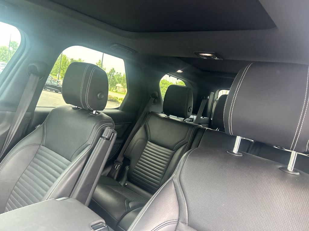 Used 2023 Land Rover Discovery S R-Dynamic AWD/4WD image 18