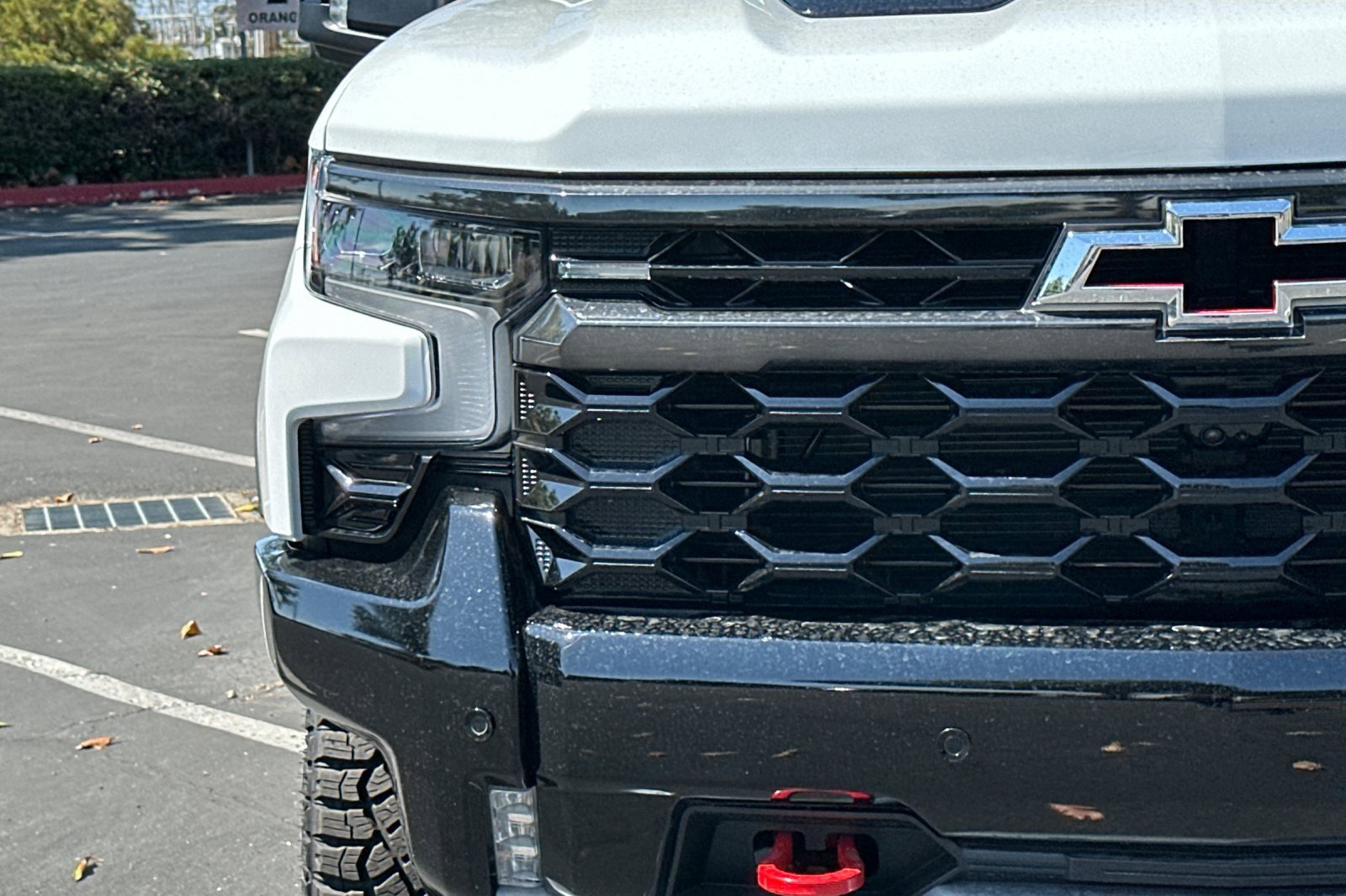 Used 2025 Chevrolet Silverado 1500 ZR2 w/ Technology Package image 49