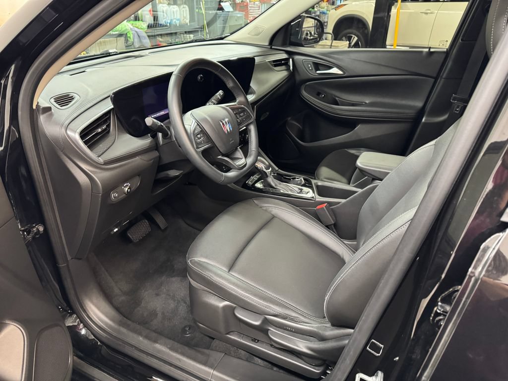 Used 2024 Buick Encore GX Sport Touring FWD image 13