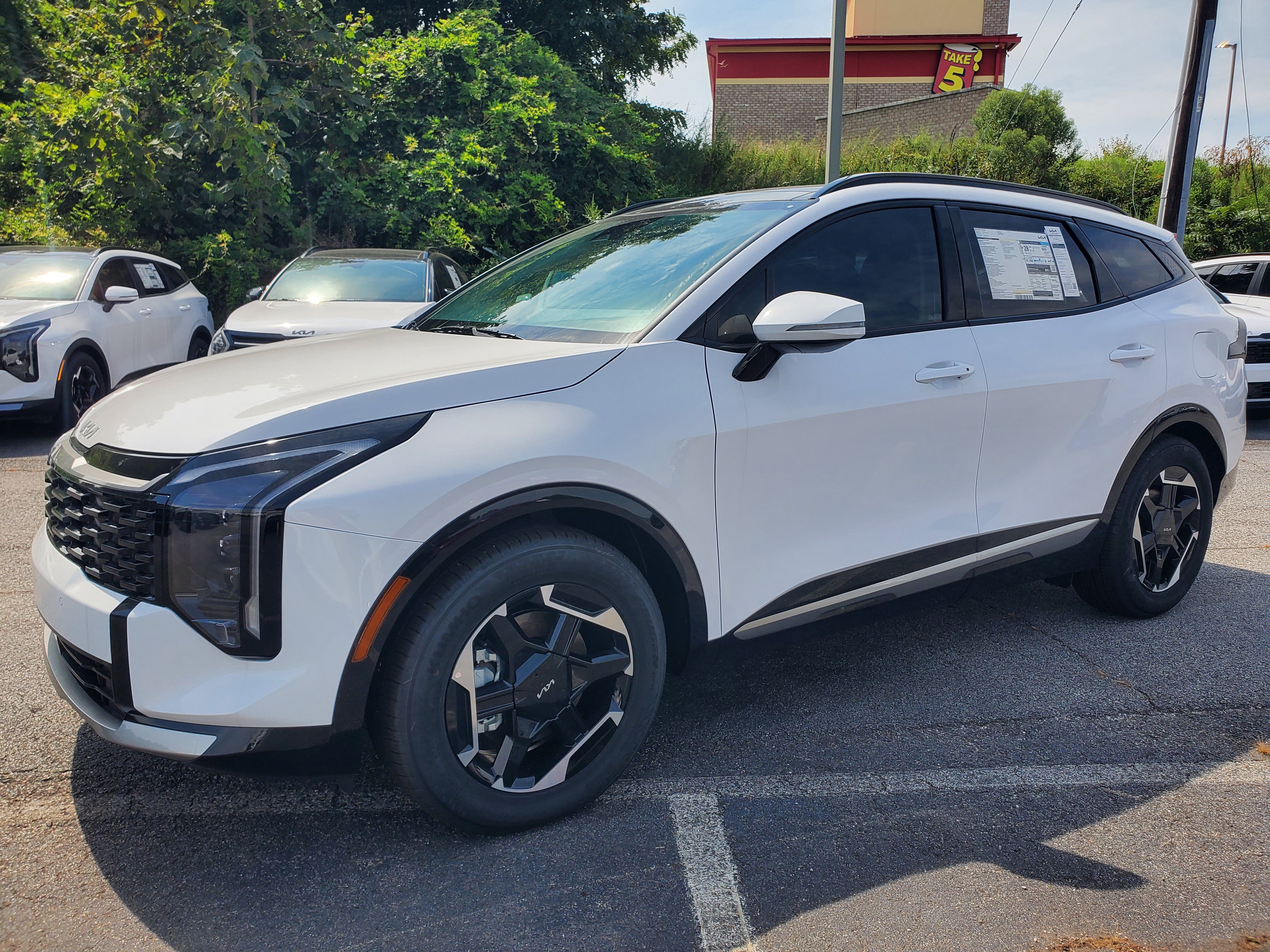 New 2026 Kia Sportage SX image 3