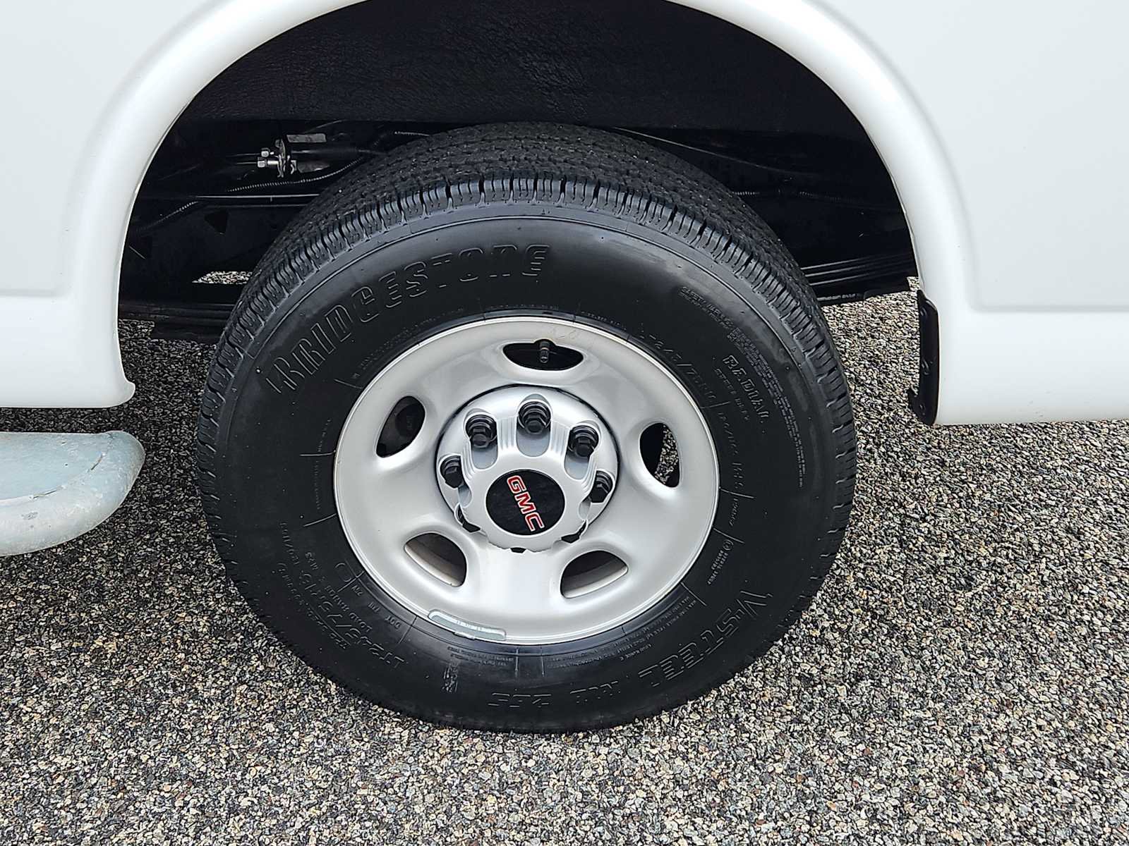 Used 2024 GMC Savana 2500 w/ Driver Convenience Package image 8