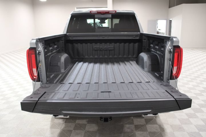 New 2026 GMC Sierra 1500 AT4 w/ Technology Package AWD/4WD image 14