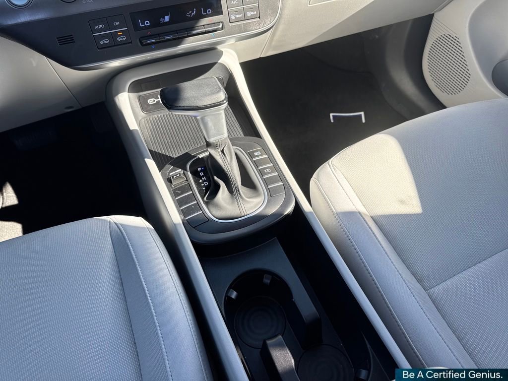 Certified 2024 Hyundai Kona SEL image 35