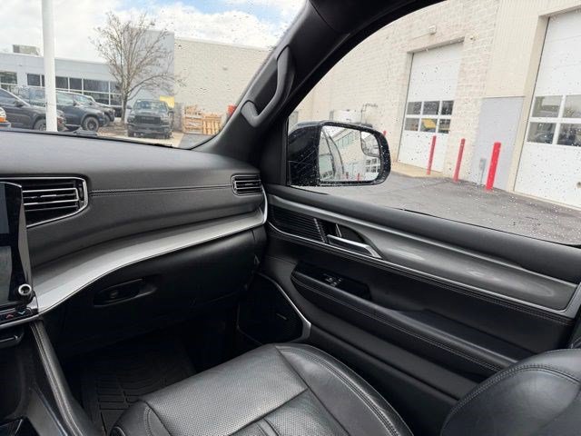 Used 2022 Jeep Wagoneer Series III image 20