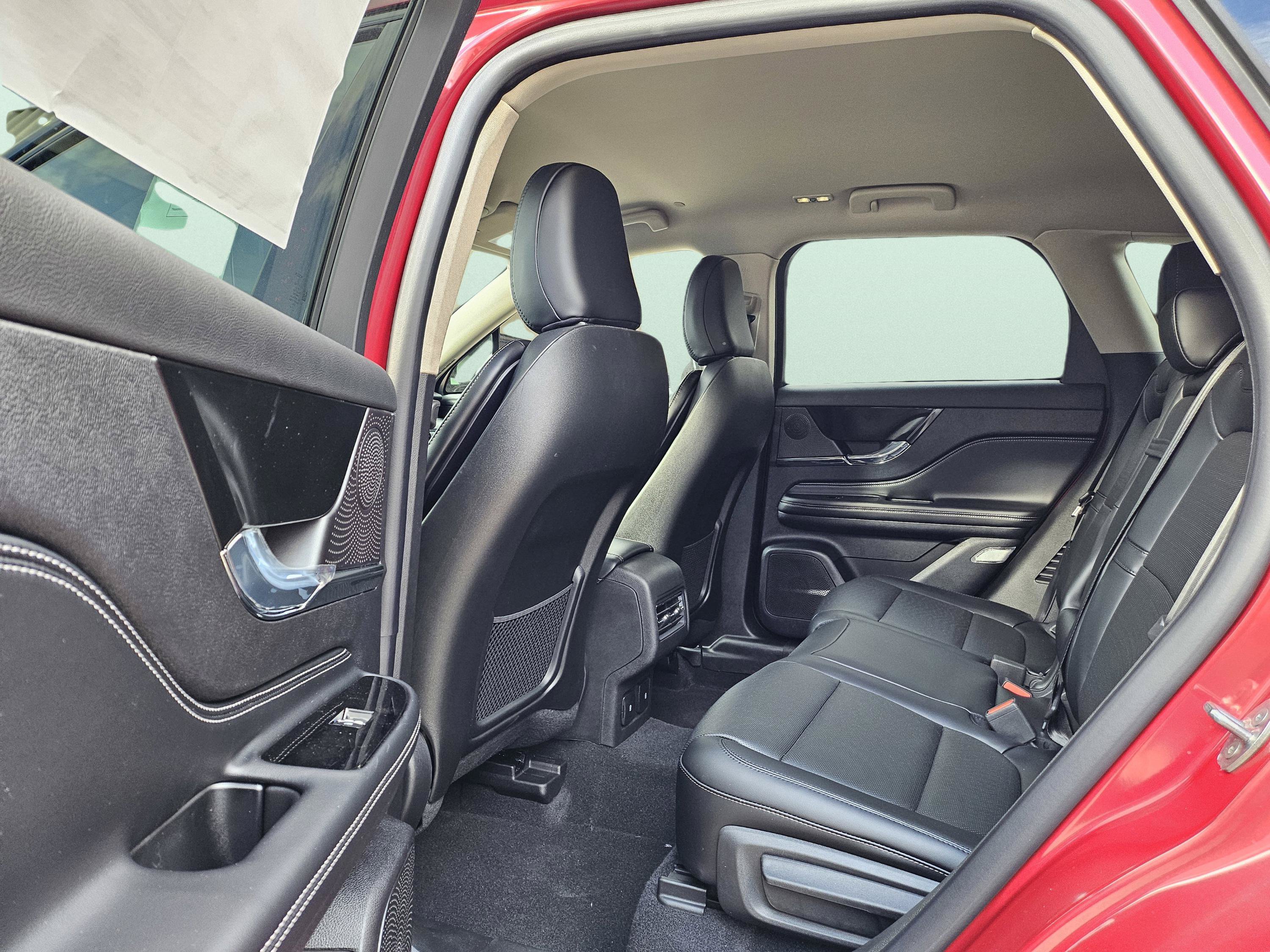 New 2026 Lincoln Corsair Premiere AWD/4WD image 23